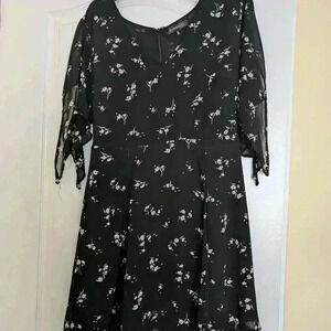 Dynamite size Large black dress with white  flowers